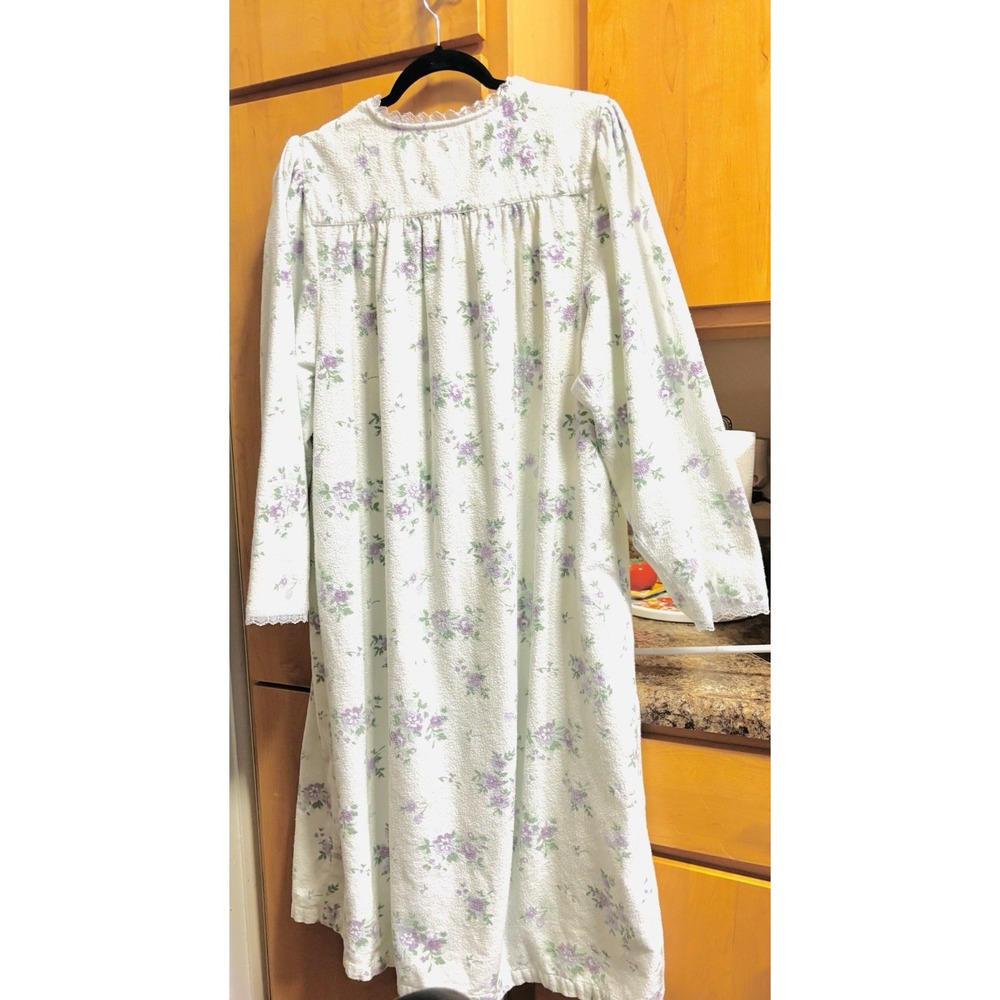 Vintage,preowned, Erica Taylor 100% Cotton Night Gown